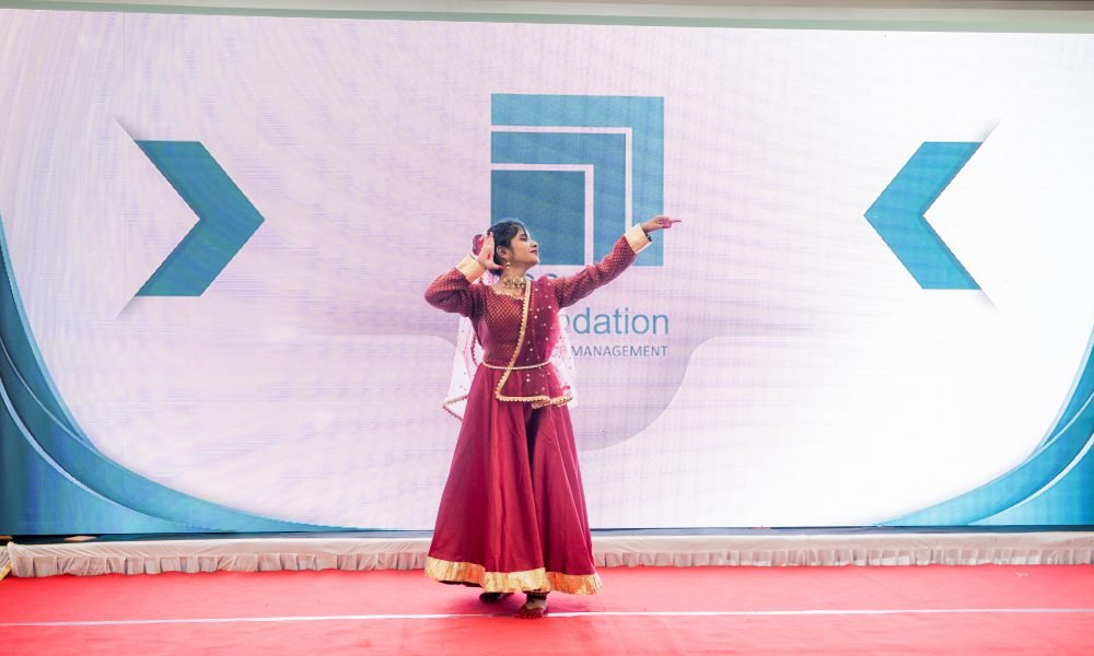 Inauguration Ceremony at BSS Foundation School of Management with dignitaries, faculty, and students
